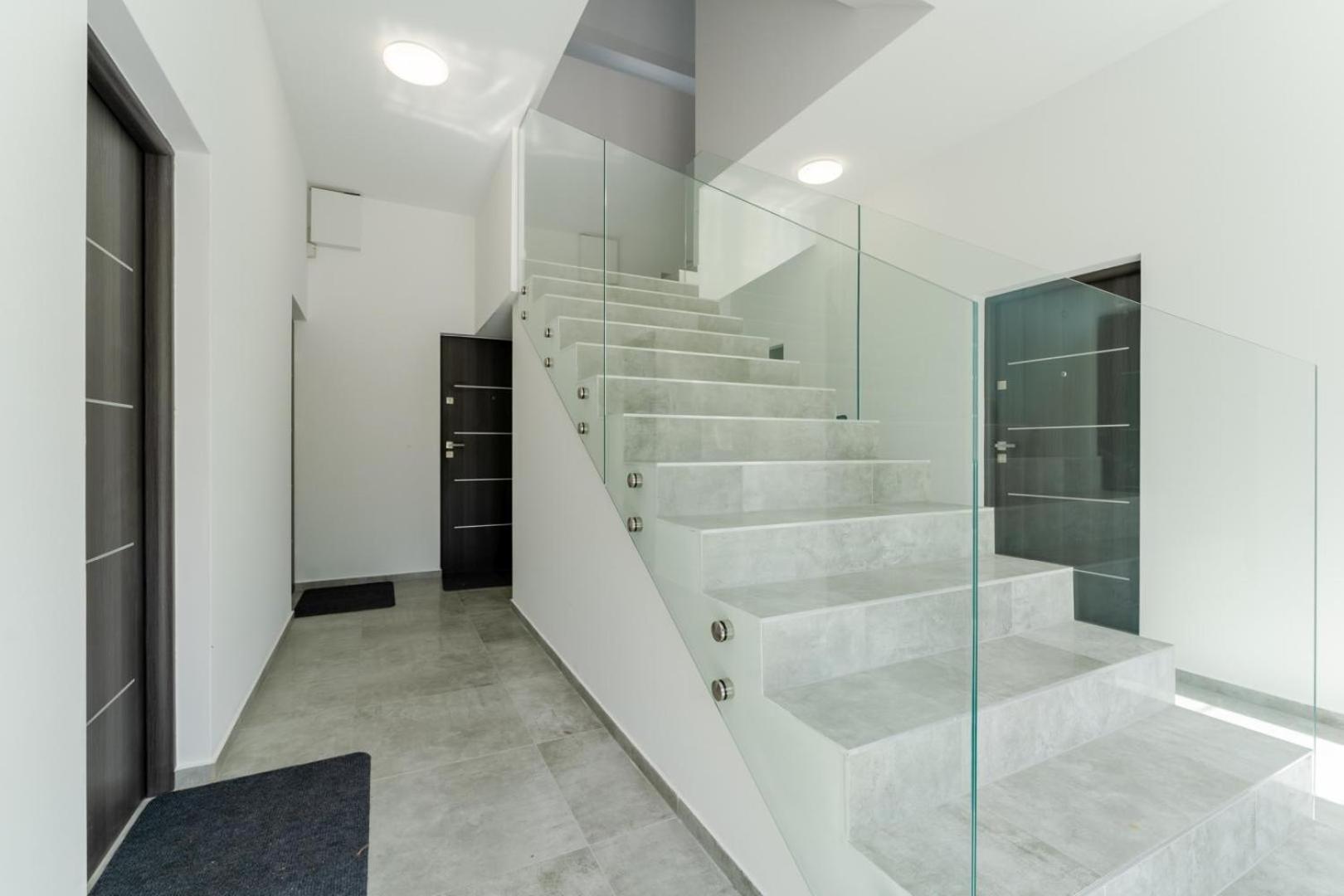 Apartamenty Ok'S - Blisko Centrum W Pelni Wyposazone - By Spaceapart Jelenia Góra Extérieur photo